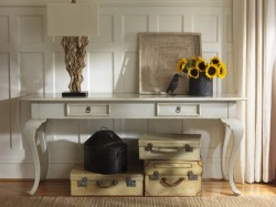 Somerset Bay Healdsburg Console